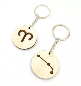 Personalisierter Schlüsselanhänger - Horoskop - Widder - mit eingravierter Inschrift Ihrer Wahl. Ein Sternbild oder Symbol.