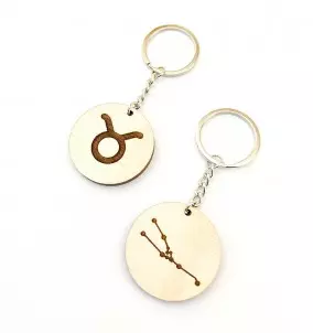 Personalized keychain - Horoscope - Taurus - with an engraved inscription of your choice. A constellation or symbol.