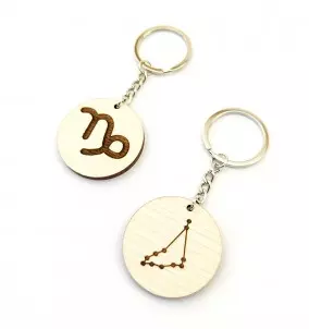Personalized keychain - Horoscope - Capricorn - with an engraved inscription of your choice. A constellation or symbol.