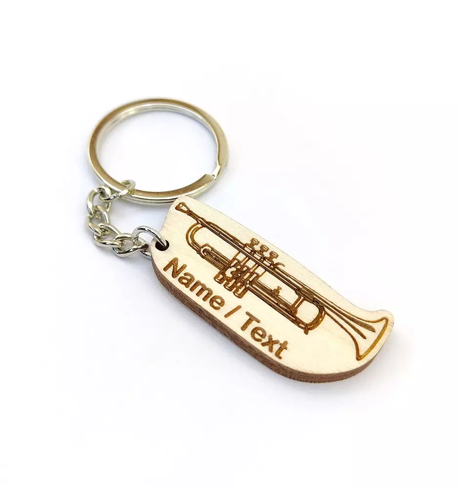 Trompeten-Schlüsselanhänger mit individuellem Text – personalisiertes Geschenk für Trompetenspieler.