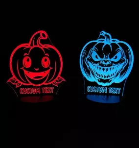 Veilleuse LED citrouille d'Halloween avec texte personnalisé. Lampe LED citrouille effrayante et conviviale.