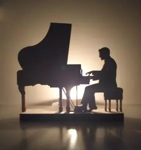 Bougeoir en bois unique / Pianiste sur pied - Homme piano avec bougie